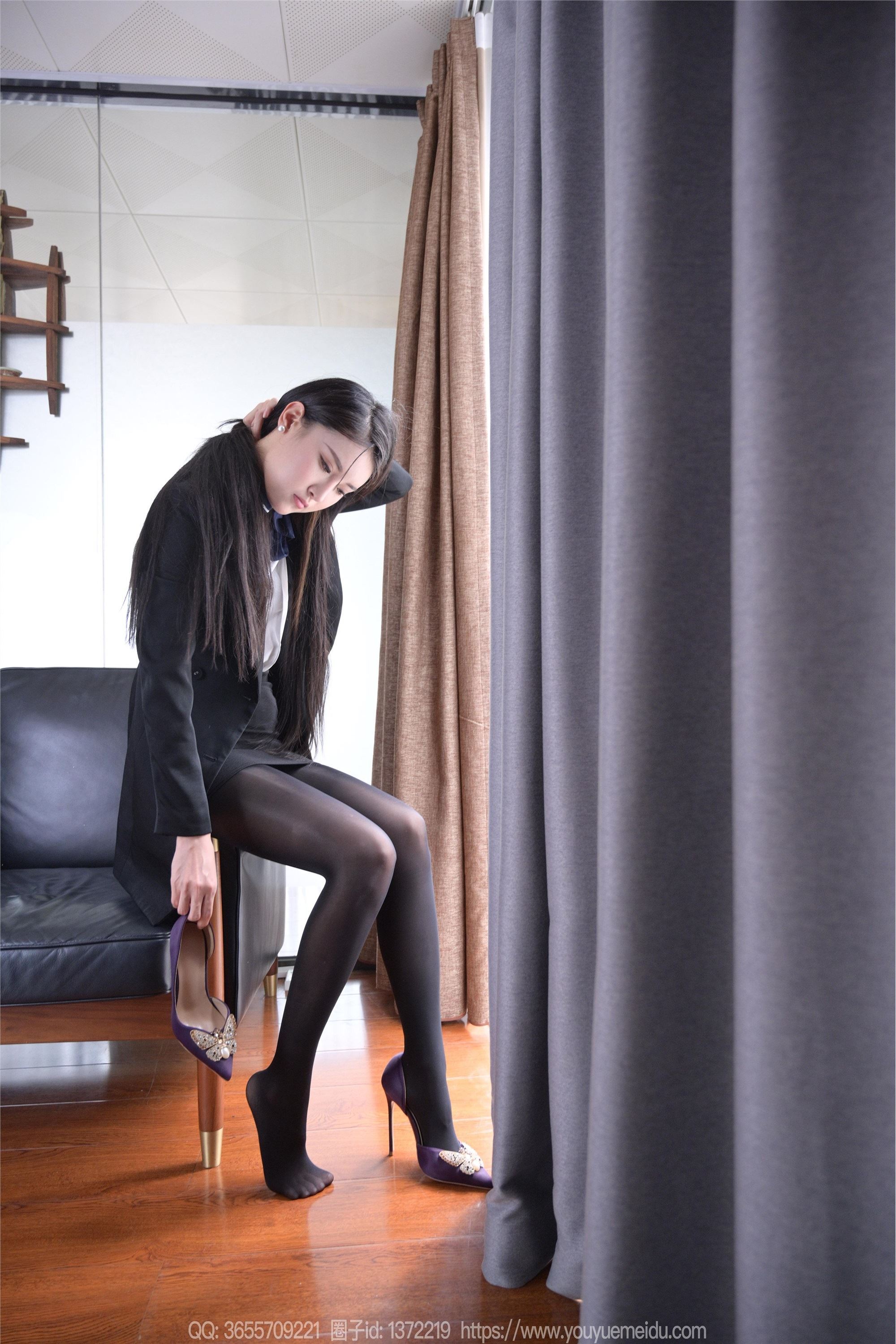 IESS异思趣向  2024.10.22 丝享家 1878 小宝《油亮长腿（下）》